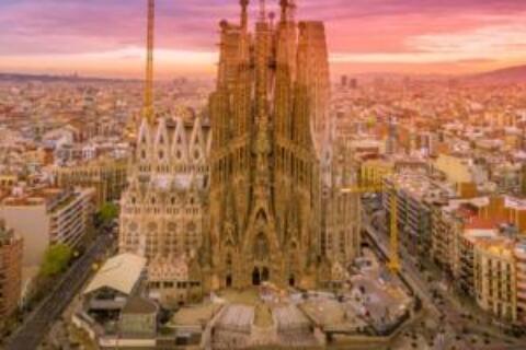 Barcelona: Incredible Experiences in The City of Counts